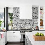 Обои на кухню: обилие палитры цветов и дизайна стенного покрытия Обои на кухню: обилие палитры цветов и дизайна стенного покрытия