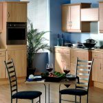 Обои на кухню: обилие палитры цветов и дизайна стенного покрытия Обои на кухню: обилие палитры цветов и дизайна стенного покрытия