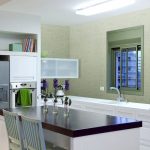 Обои на кухню: обилие палитры цветов и дизайна стенного покрытия Обои на кухню: обилие палитры цветов и дизайна стенного покрытия