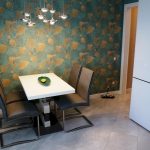 Обои на кухню: обилие палитры цветов и дизайна стенного покрытия Обои на кухню: обилие палитры цветов и дизайна стенного покрытия