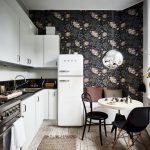 Обои на кухню: обилие палитры цветов и дизайна стенного покрытия Обои на кухню: обилие палитры цветов и дизайна стенного покрытия
