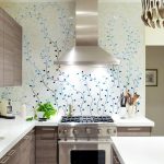 Обои на кухню: обилие палитры цветов и дизайна стенного покрытия Обои на кухню: обилие палитры цветов и дизайна стенного покрытия