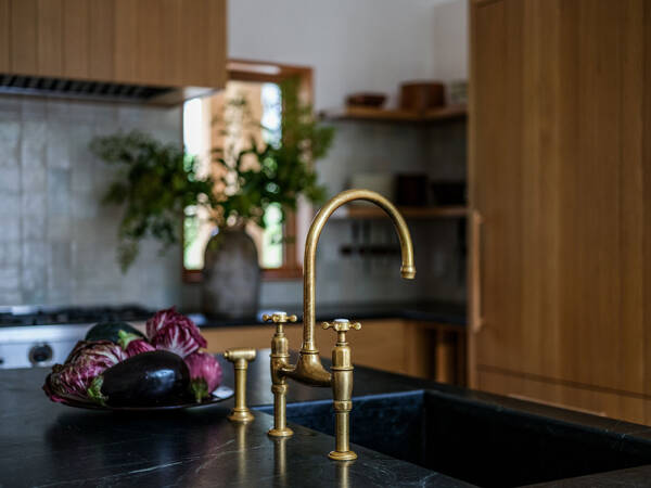 Американская дача с традиционными и современными элементами декора