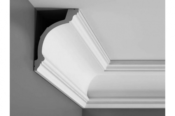 Как сделать угол на потолочном плинтусе Как сделать угол на потолочном плинтусе
