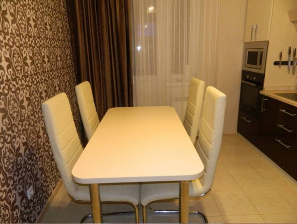 Выбор штор на кухню с балконной дверью Выбор штор на кухню с балконной дверью