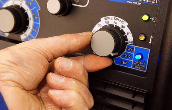 Как правильно настроить сварочный аппарат: пошаговая инструкция и рекомендации Как правильно настроить сварочный аппарат: пошаговая инструкция и рекомендации