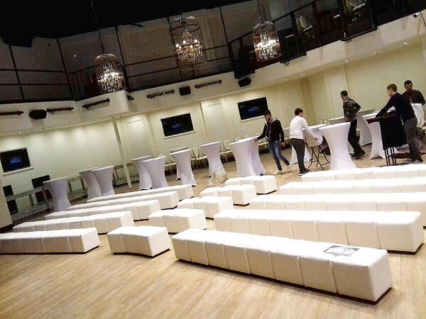 Аренда мебели для мероприятий: 6 важных советов Аренда мебели для мероприятий: 6 важных советов