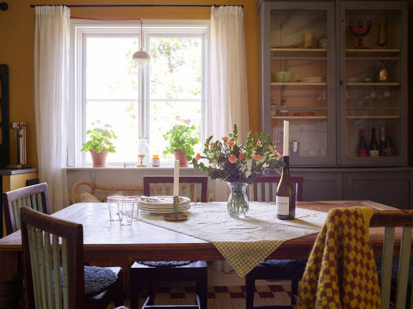 Квартира в Швеции с настроением загородной дачи (86 кв. м) Квартира в Швеции с настроением загородной дачи (86 кв. м)