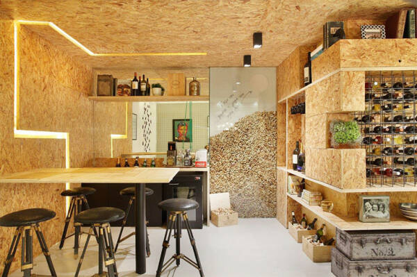 Подшивка потолка ОСБ плитой: плюсы и минусы, выбор плиты на потолок, технология монтажа. Подшивка потолка ОСБ плитой: плюсы и минусы, выбор плиты на потолок, технология монтажа.