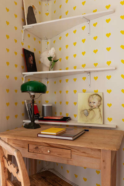 Дровяная печь и винтажная мебель: уютная квартира в Швеции (78 кв. м) Дровяная печь и винтажная мебель: уютная квартира в Швеции (78 кв. м)