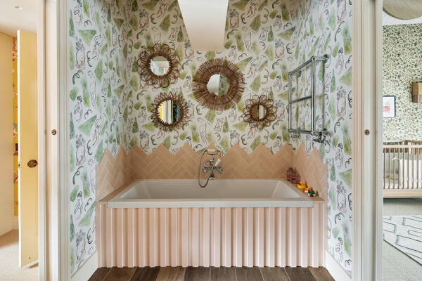 Принты, краски и искусство: эклектичный таунхаус в Лондоне