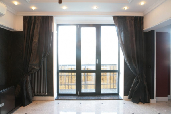 Размеры, материалы изготовления и виды балконных дверей с окном Размеры, материалы изготовления и виды балконных дверей с окном