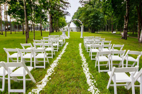 Аренда мебели для мероприятий: 6 важных советов Аренда мебели для мероприятий: 6 важных советов