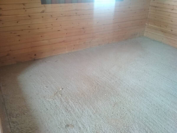 Бетонный пол в деревянном доме