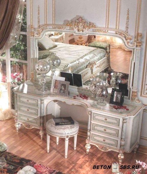 Столик в спальню &ndash; неповторимый дизайн и функциональность