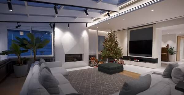 Дом Сергея Жукова — среда обитания лидера «Руки вверх» Дом Сергея Жукова — среда обитания лидера «Руки вверх»