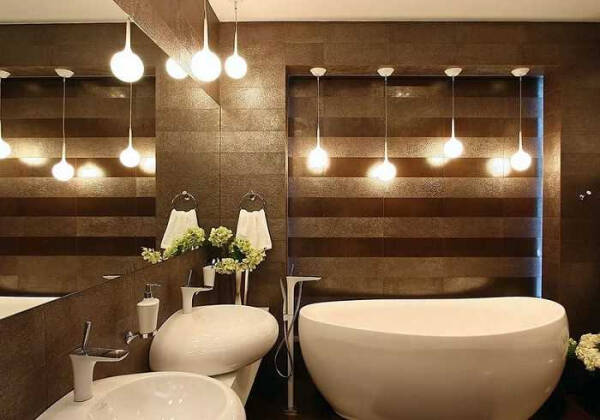 Люстра для ванной комнаты — эстетика и функциональность в одном изделии Люстра для ванной комнаты — эстетика и функциональность в одном изделии