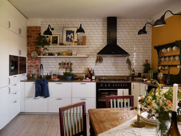 Квартира в Швеции с настроением загородной дачи (86 кв. м) Квартира в Швеции с настроением загородной дачи (86 кв. м)