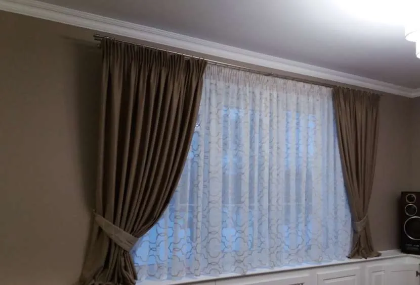 Разновидности коротких штор для спальни и их выбор Разновидности коротких штор для спальни и их выбор