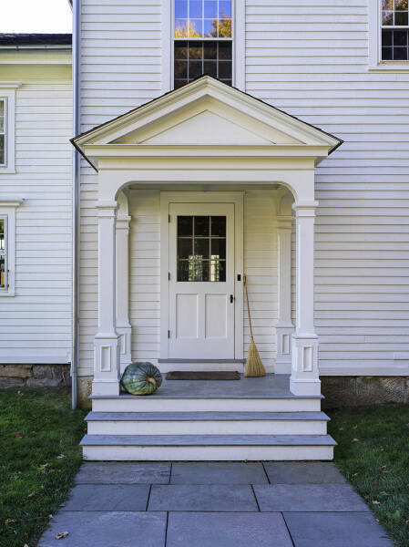 Уютная американская дача в старинном фермерском доме