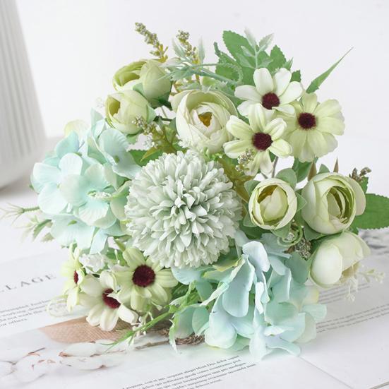 Искусственные цветы в интерьере дома – 6 советов по выбору и декору Искусственные цветы в интерьере дома – 6 советов по выбору и декору