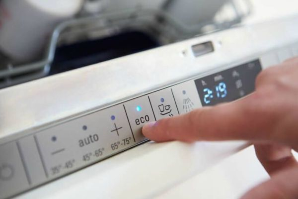 Встраиваемые посудомоечные машины: обзор популярных моделей + на что ориентироваться при выборе Встраиваемые посудомоечные машины: обзор популярных моделей + на что ориентироваться при выборе