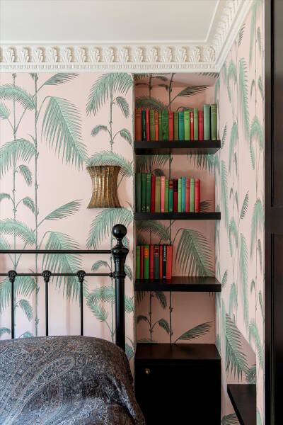 Небольшой дом в Лондоне с черными акцентами в декоре Небольшой дом в Лондоне с черными акцентами в декоре