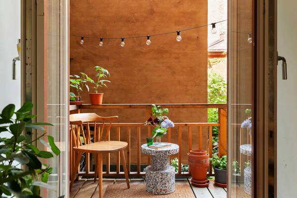 Дровяная печь и винтажная мебель: уютная квартира в Швеции (78 кв. м) Дровяная печь и винтажная мебель: уютная квартира в Швеции (78 кв. м)