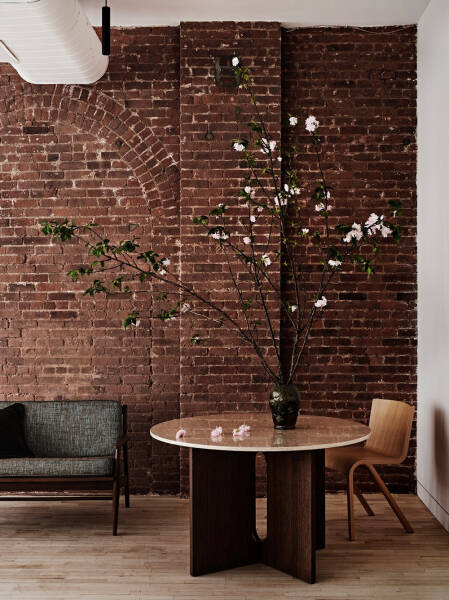 Эстетика нью-йоркского лофта в дизайне офиса на Манхеттене Эстетика нью-йоркского лофта в дизайне офиса на Манхеттене