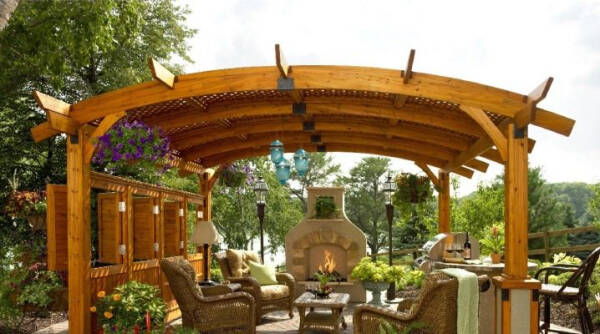 Особенности оформления летней кухни на даче