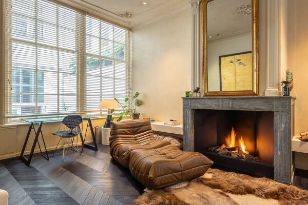 Стильный современный интерьер в доме на канале в Амстердаме Стильный современный интерьер в доме на канале в Амстердаме