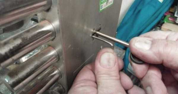 Как можно открыть без ключа замок входной двери Как можно открыть без ключа замок входной двери