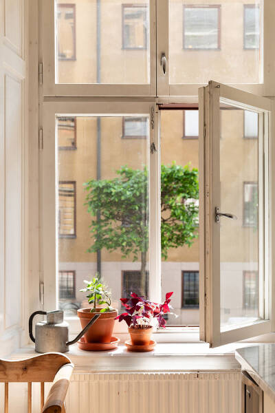 Дровяная печь и винтажная мебель: уютная квартира в Швеции (78 кв. м) Дровяная печь и винтажная мебель: уютная квартира в Швеции (78 кв. м)