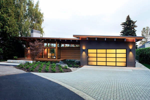 Проекты одноэтажных домов с гаражом для авто и самыми комфортными планировками Проекты одноэтажных домов с гаражом для авто и самыми комфортными планировками