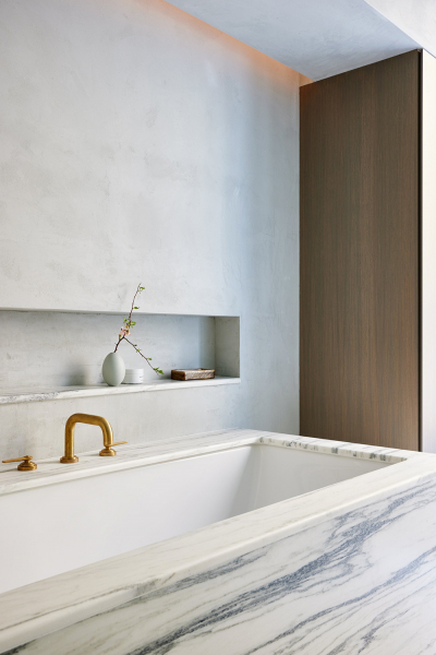 Стильный дизайн в прохладных тонах: апартаменты с террасой в Нью-Йорке Стильный дизайн в прохладных тонах: апартаменты с террасой в Нью-Йорке