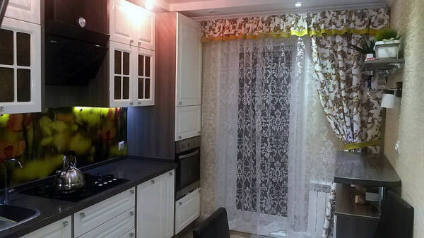 Выбор штор на кухню с балконной дверью Выбор штор на кухню с балконной дверью