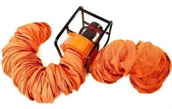 Установка для удаления огнетушащих веществ и продуктов горения Установка для удаления огнетушащих веществ и продуктов горения