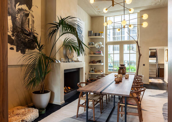 Стильный современный интерьер в доме на канале в Амстердаме Стильный современный интерьер в доме на канале в Амстердаме