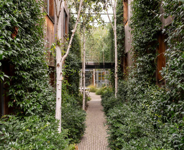 Невероятный лофт в здании бывшей студии в Лондоне