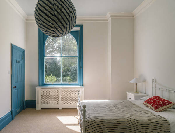 Великолепная архитектура с яркими современными штрихами: дом в Англии