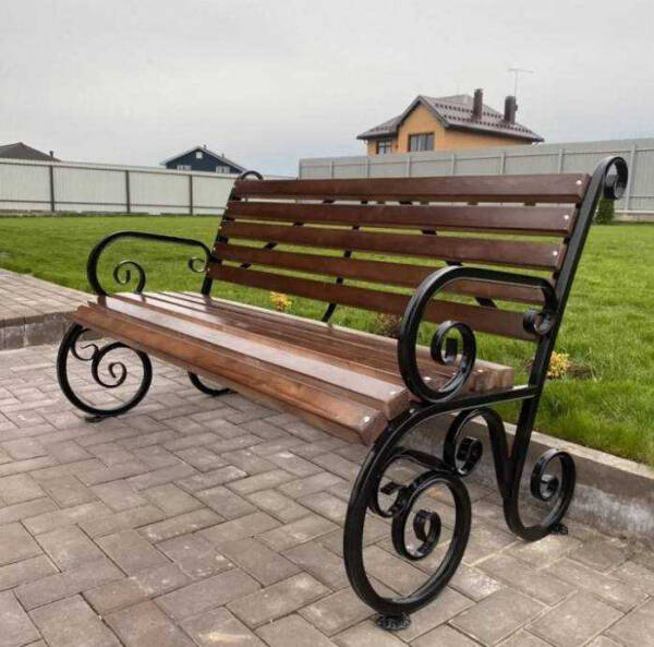 Почему садовые скамейки — идеальное решение для комфортного времяпровождения на открытом воздухе Почему садовые скамейки — идеальное решение для комфортного времяпровождения на открытом воздухе