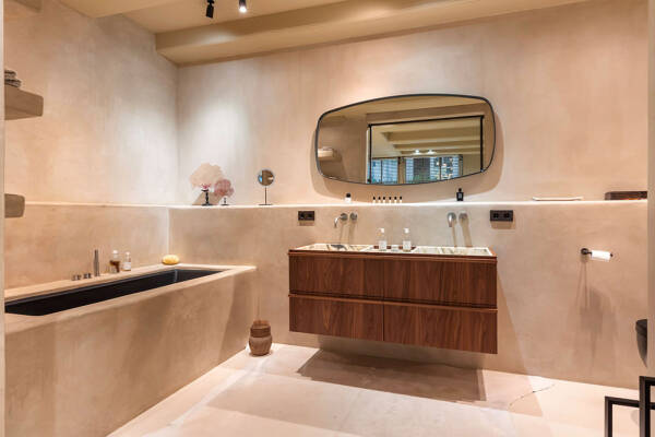 Стильный современный интерьер в доме на канале в Амстердаме Стильный современный интерьер в доме на канале в Амстердаме