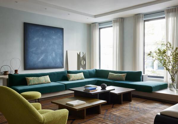 Стильный дизайн в прохладных тонах: апартаменты с террасой в Нью-Йорке Стильный дизайн в прохладных тонах: апартаменты с террасой в Нью-Йорке