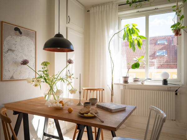 Мягкий интерьер маленькой шведской квартиры с приятным декором (40 кв. м) Мягкий интерьер маленькой шведской квартиры с приятным декором (40 кв. м)