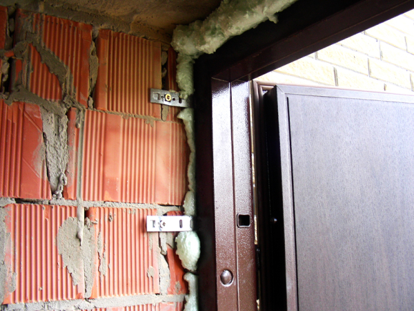 Пошаговое руководство по установке входной двери в квартиру Пошаговое руководство по установке входной двери в квартиру