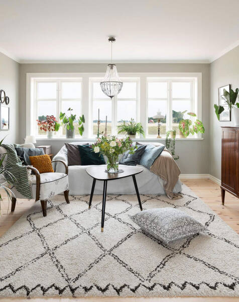 Будто стоит здесь с прошлого века: новый дачный домик в традиционном стиле Будто стоит здесь с прошлого века: новый дачный домик в традиционном стиле