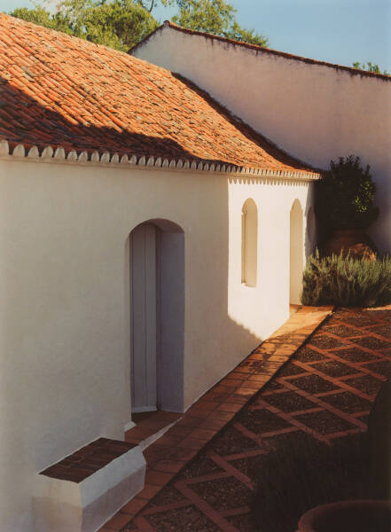 Яркие краски на средиземноморском побережье от Zara Home Яркие краски на средиземноморском побережье от Zara Home