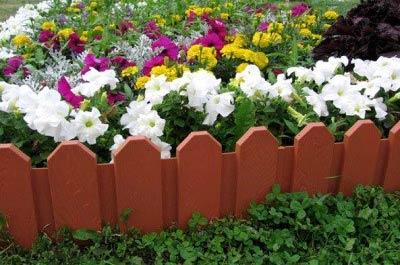 Как сделать декоративный заборчик для садовых клумб Как сделать декоративный заборчик для садовых клумб