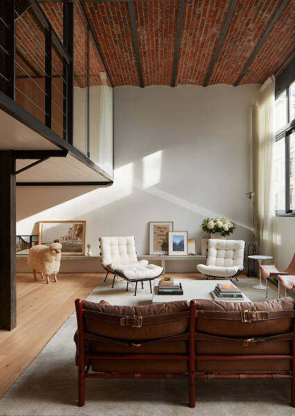 Индустриальный характер и творческие нотки: апартаменты архитектора в Париже Индустриальный характер и творческие нотки: апартаменты архитектора в Париже