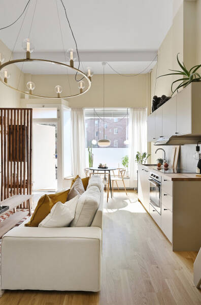 Яркий и тёплый интерьер небольшой квартиры на первом этаже в Стокгольме (34 кв. м) Яркий и тёплый интерьер небольшой квартиры на первом этаже в Стокгольме (34 кв. м)